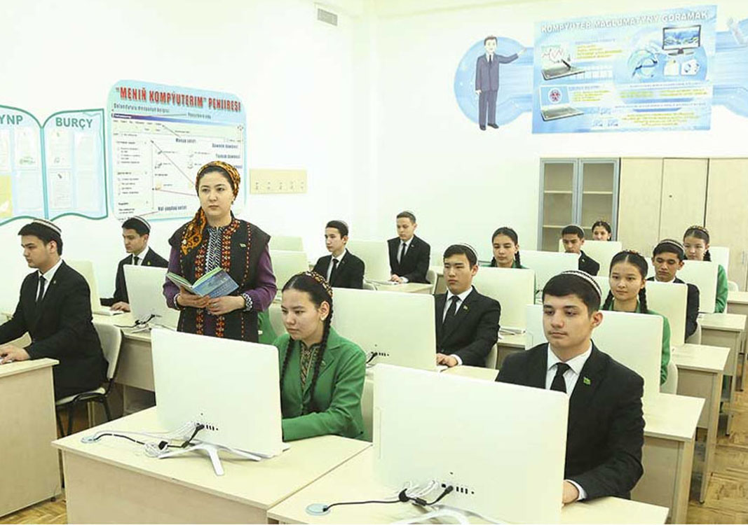 Mekdep durmuşynda mö­hüm ugur­lar